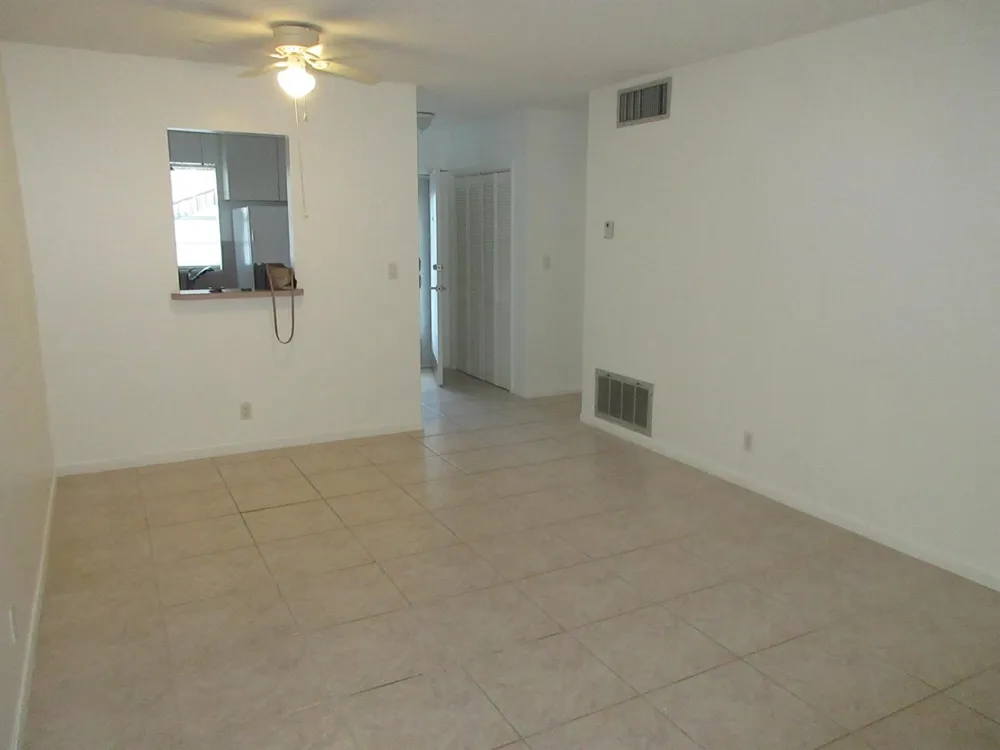 1115 LAKE TERRACE #107 Boynton Beach, FL 33426