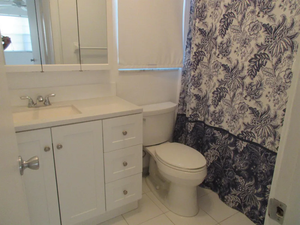 1115 LAKE TERRACE #107 Boynton Beach, FL 33426