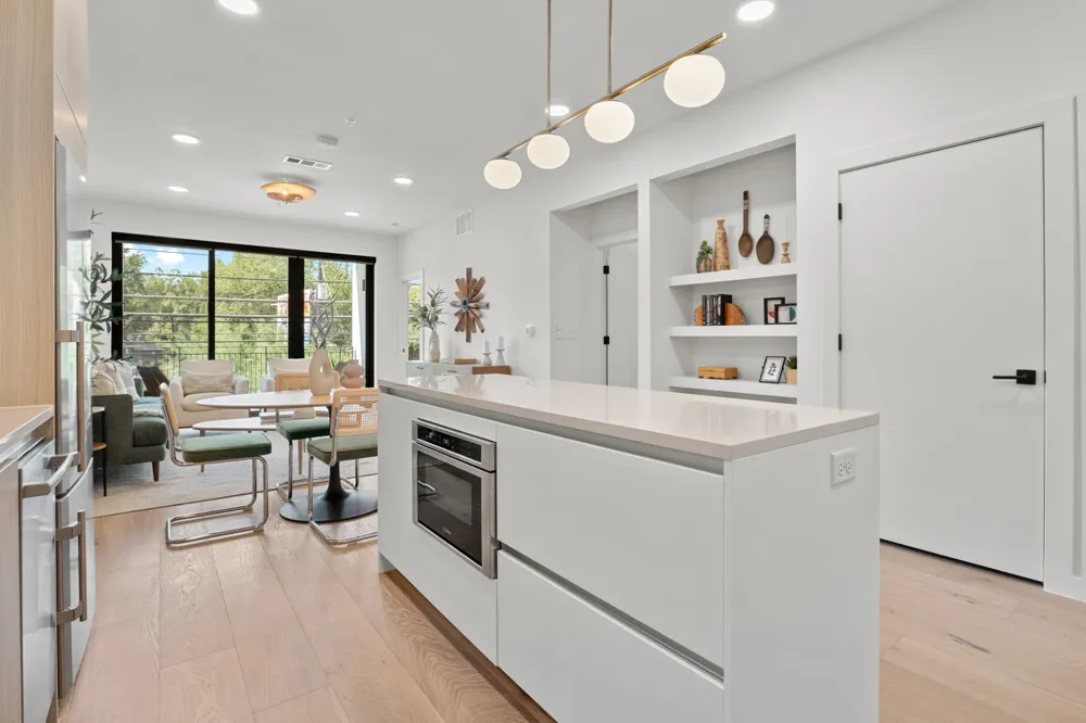 2209 S 1st Street #216 Austin, TX 78704