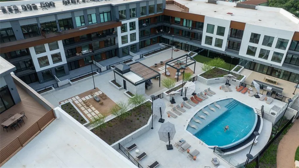 2209 S 1st Street #216 Austin, TX 78704