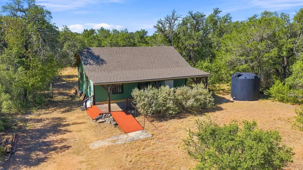 250 Gant Road Dripping Springs, TX 78620