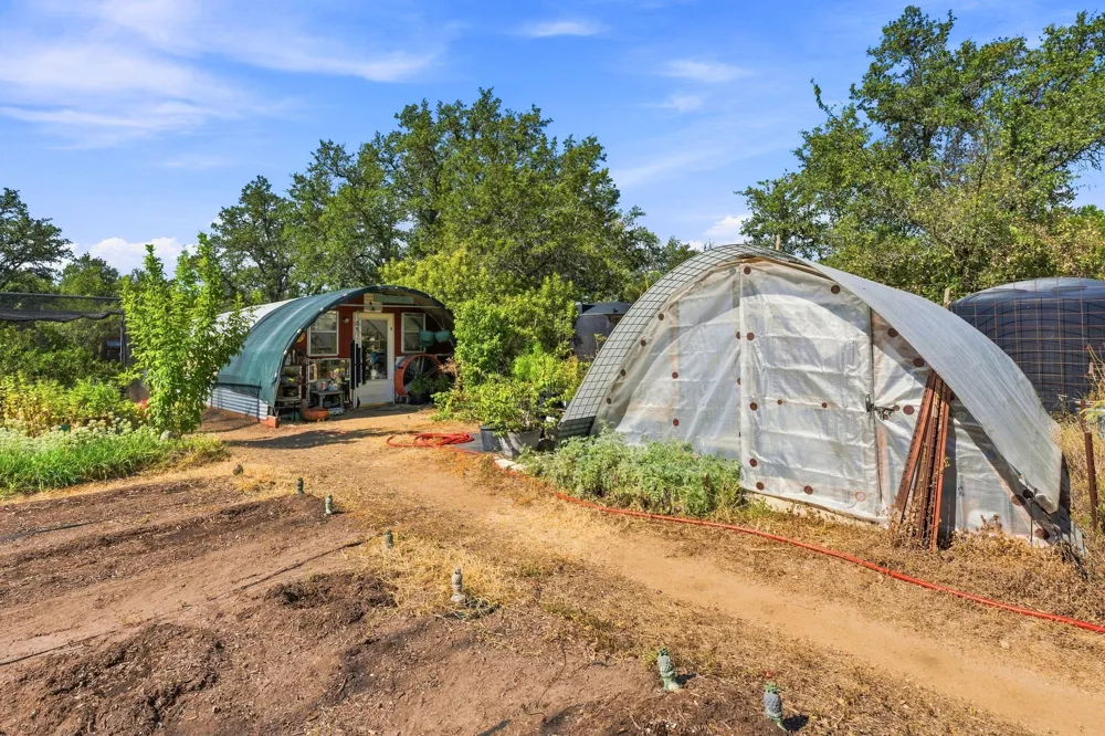 250 Gant Road Dripping Springs, TX 78620