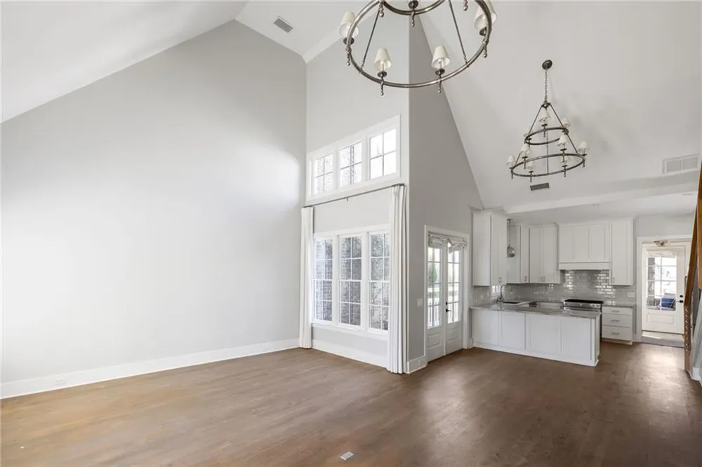 11231 Serenbe Lane Chattahoochee Hills, GA 30268