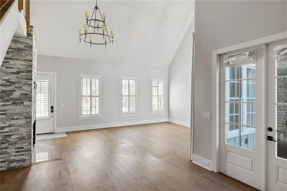 11231 Serenbe Lane Chattahoochee Hills, GA 30268