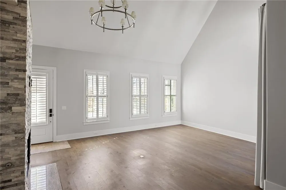 11231 Serenbe Lane Chattahoochee Hills, GA 30268
