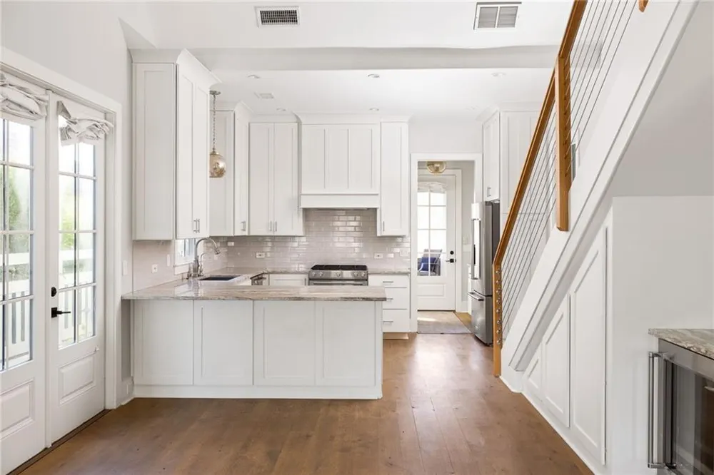 11231 Serenbe Lane Chattahoochee Hills, GA 30268
