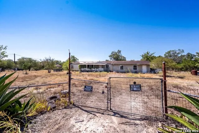 990 Hillcrest Trl Spring Branch, TX 78070