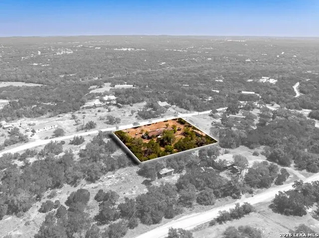 990 Hillcrest Trl Spring Branch, TX 78070