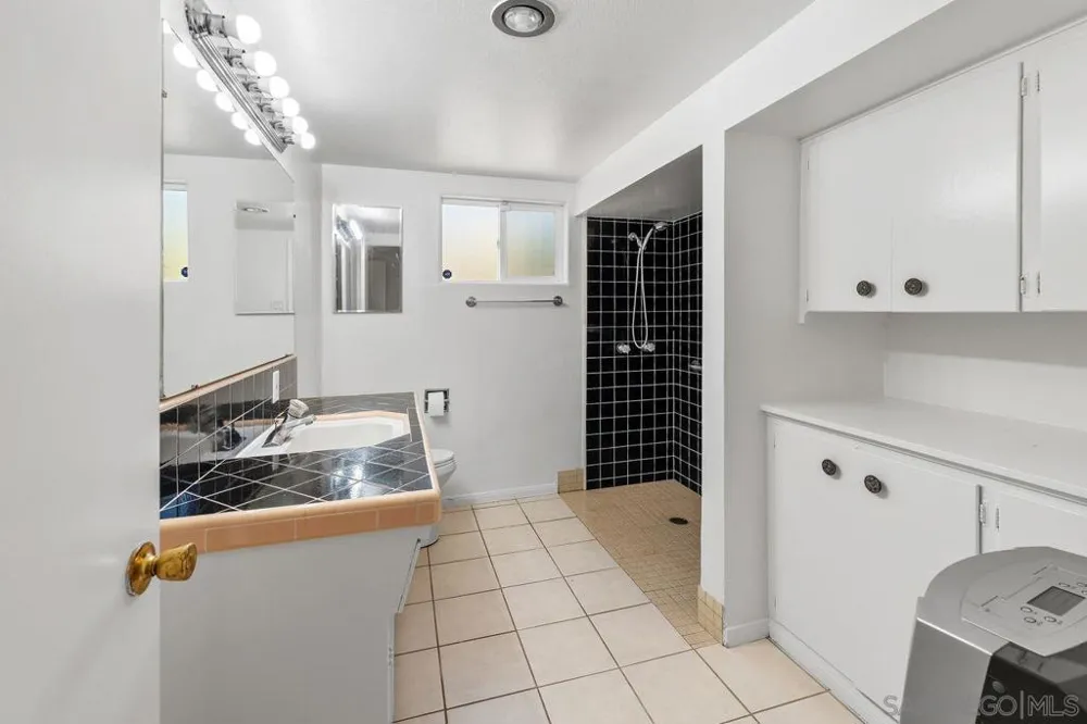 4525 Avocado Blvd La Mesa, CA 91941
