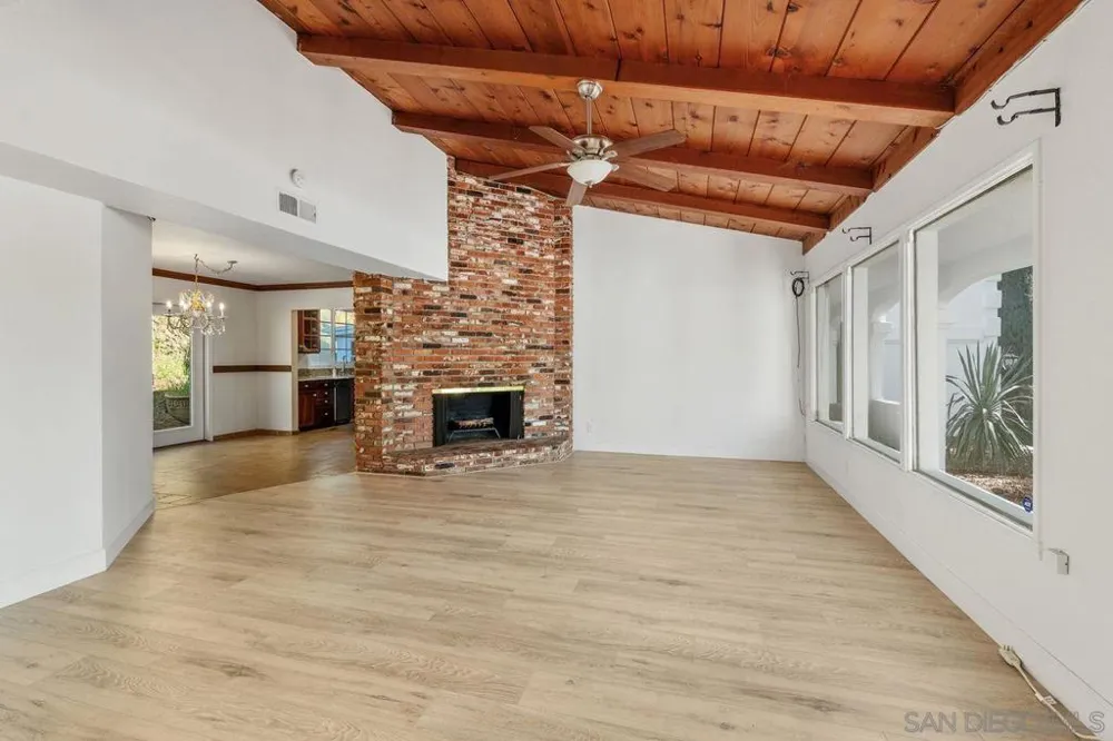 4525 Avocado Blvd La Mesa, CA 91941