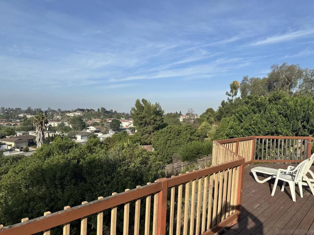 8105 Binney Pl. La Mesa, CA 91942