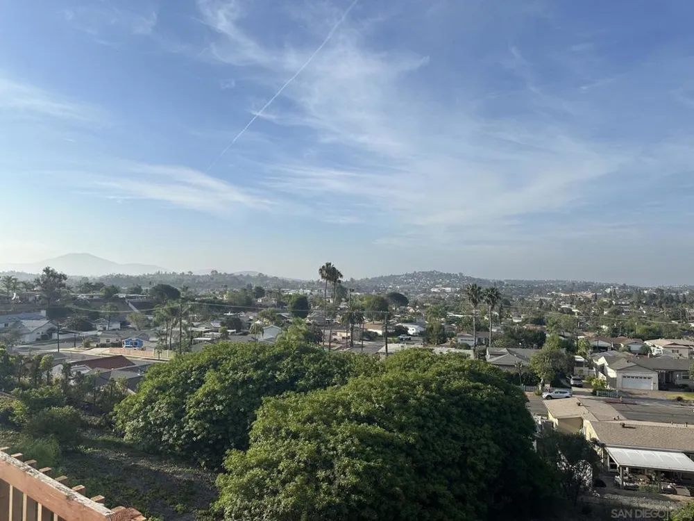8105 Binney Pl. La Mesa, CA 91942
