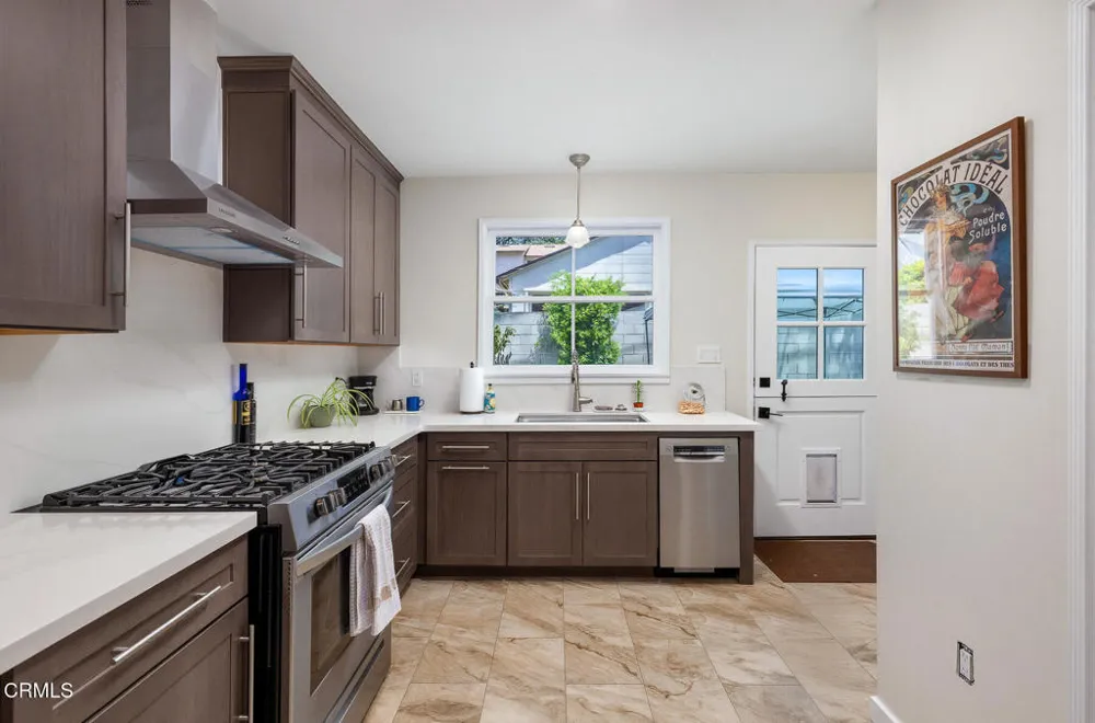 1856 Michigan Avenue Pasadena, CA 91104
