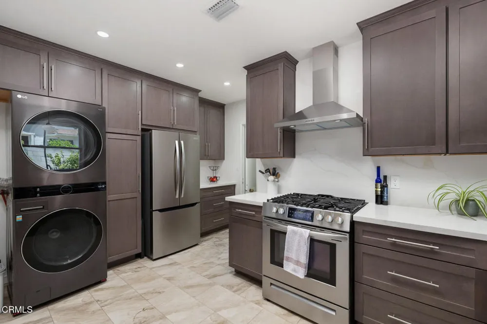 1856 Michigan Avenue Pasadena, CA 91104