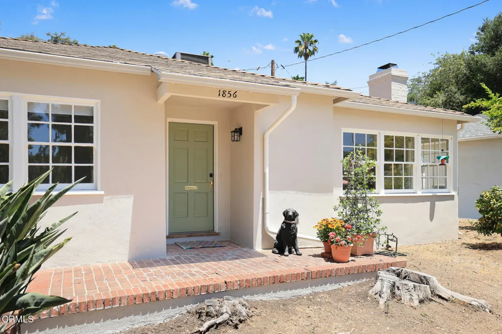 1856 Michigan Avenue Pasadena, CA 91104