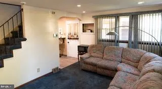824 WICK BOULEVARD Woodbury, NJ 08096