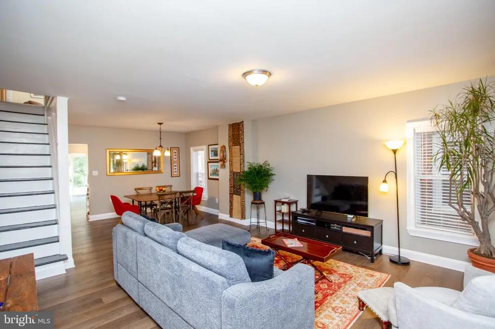 266 UNION Lambertville, NJ 08530
