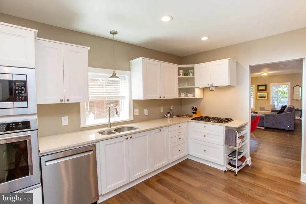 266 UNION Lambertville, NJ 08530