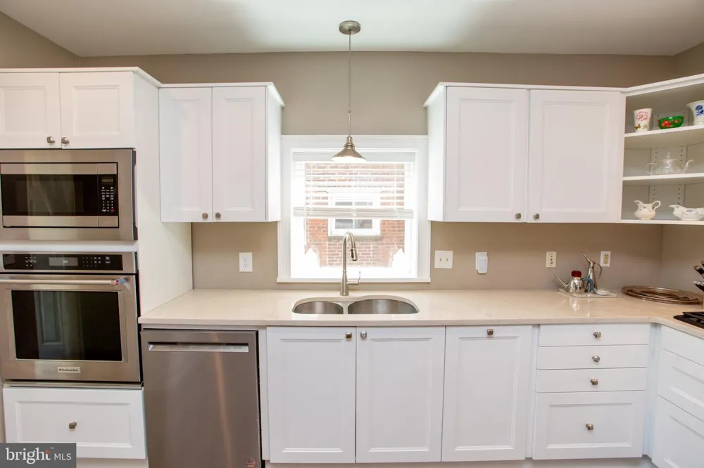 266 UNION Lambertville, NJ 08530