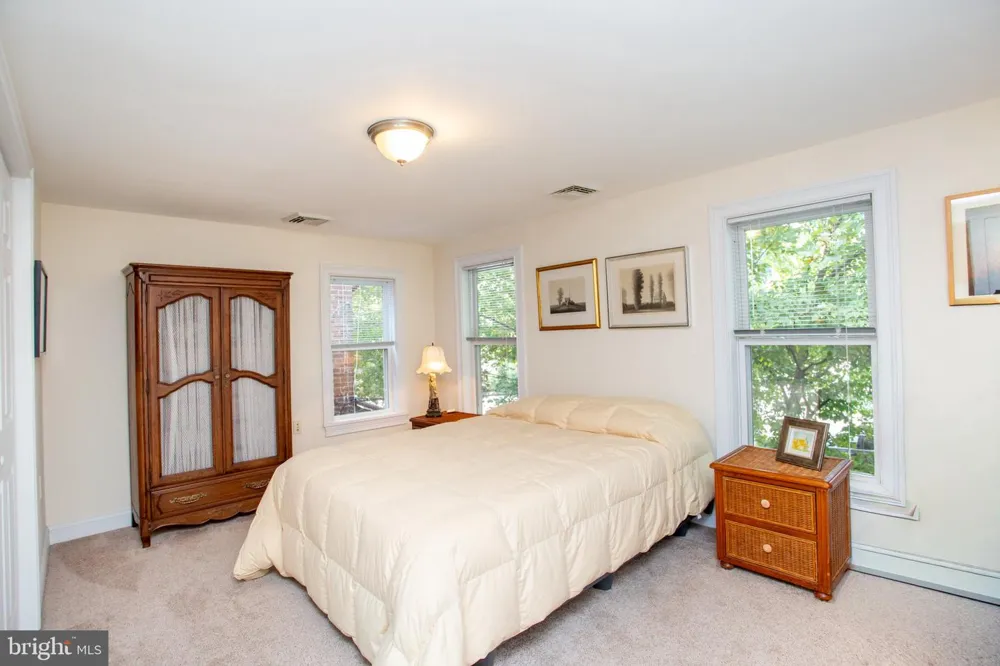 266 UNION Lambertville, NJ 08530