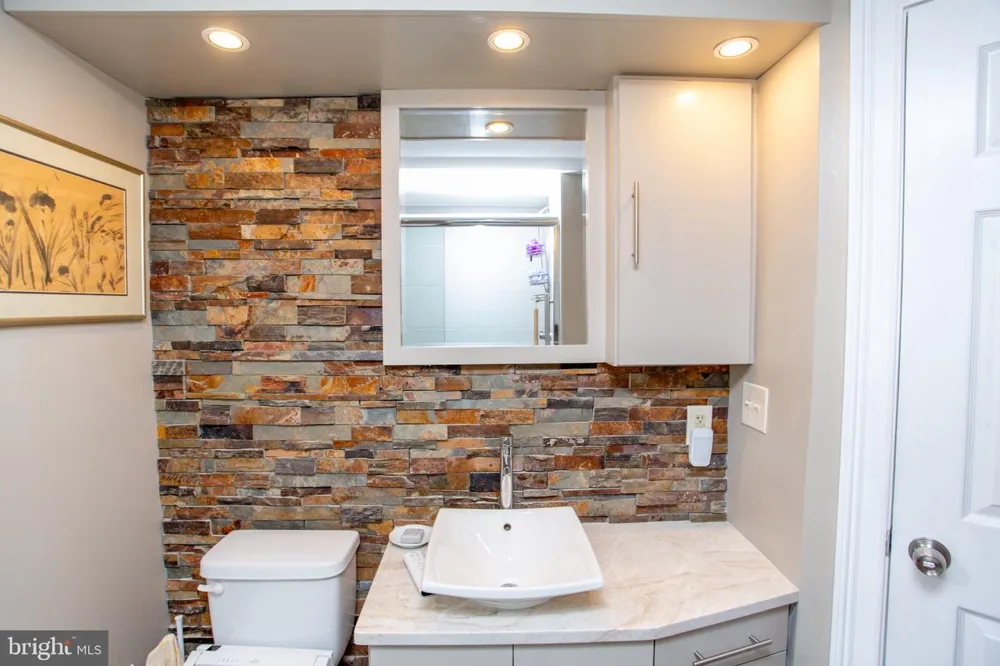 266 UNION Lambertville, NJ 08530
