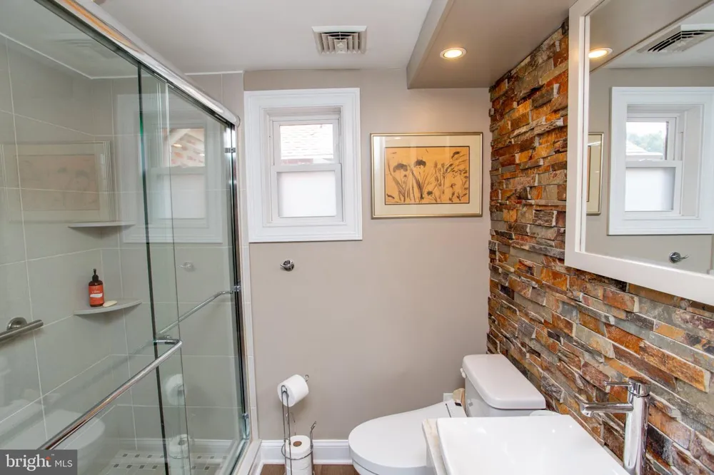 266 UNION Lambertville, NJ 08530