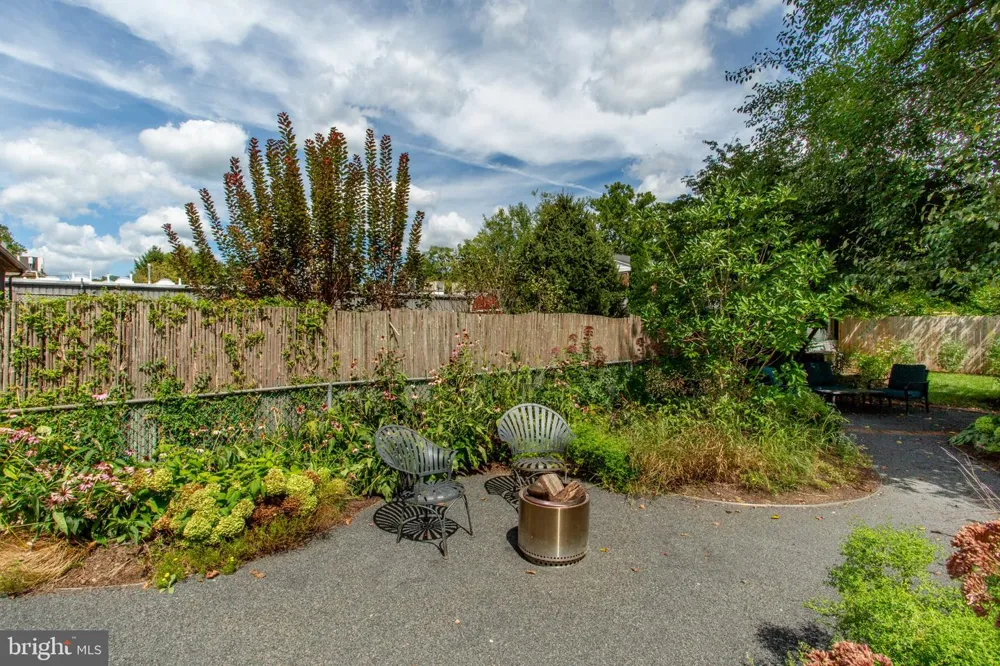 266 UNION Lambertville, NJ 08530
