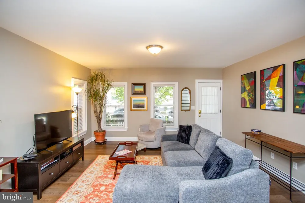 266 UNION Lambertville, NJ 08530