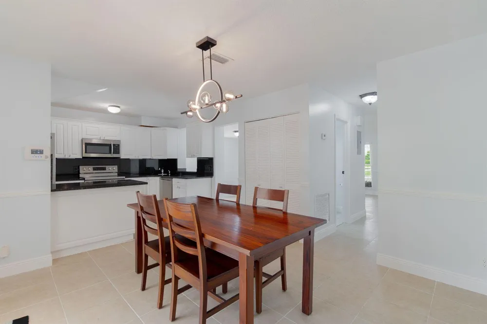 1626 BRIER PATCH TRAIL Wellington, FL 33414