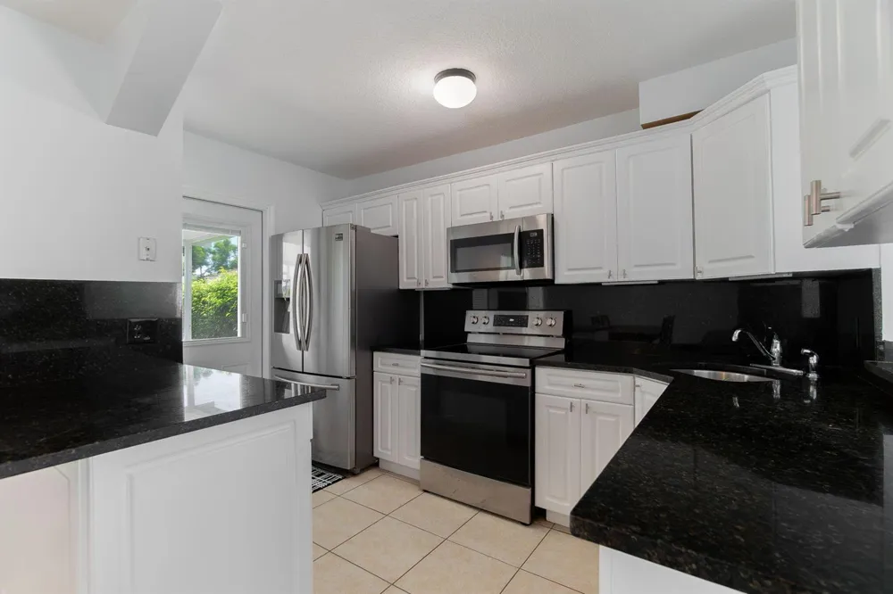 1626 BRIER PATCH TRAIL Wellington, FL 33414