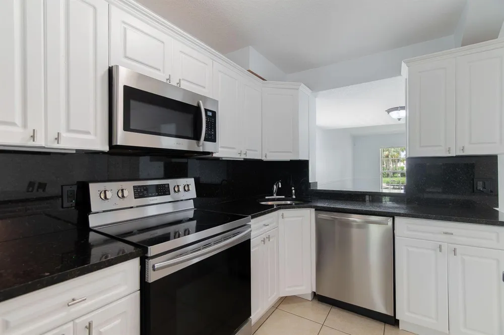 1626 BRIER PATCH TRAIL Wellington, FL 33414