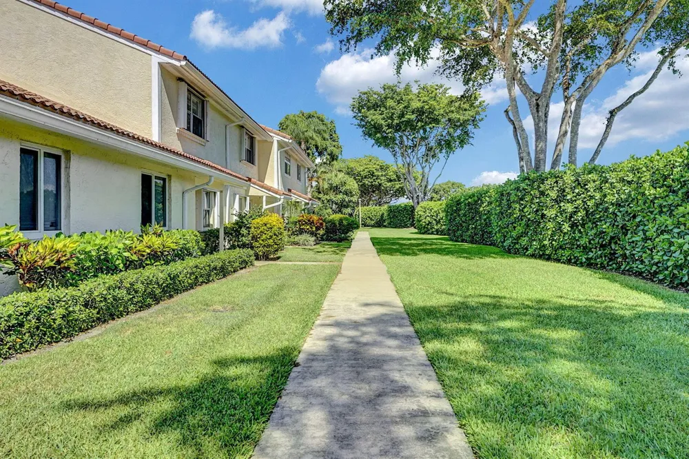 6372 BOCA CIRCLE Boca Raton, FL 33433