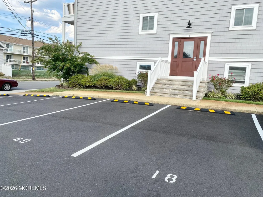 709 Ocean Avenue #18 Avon-by-the-sea, NJ 07717