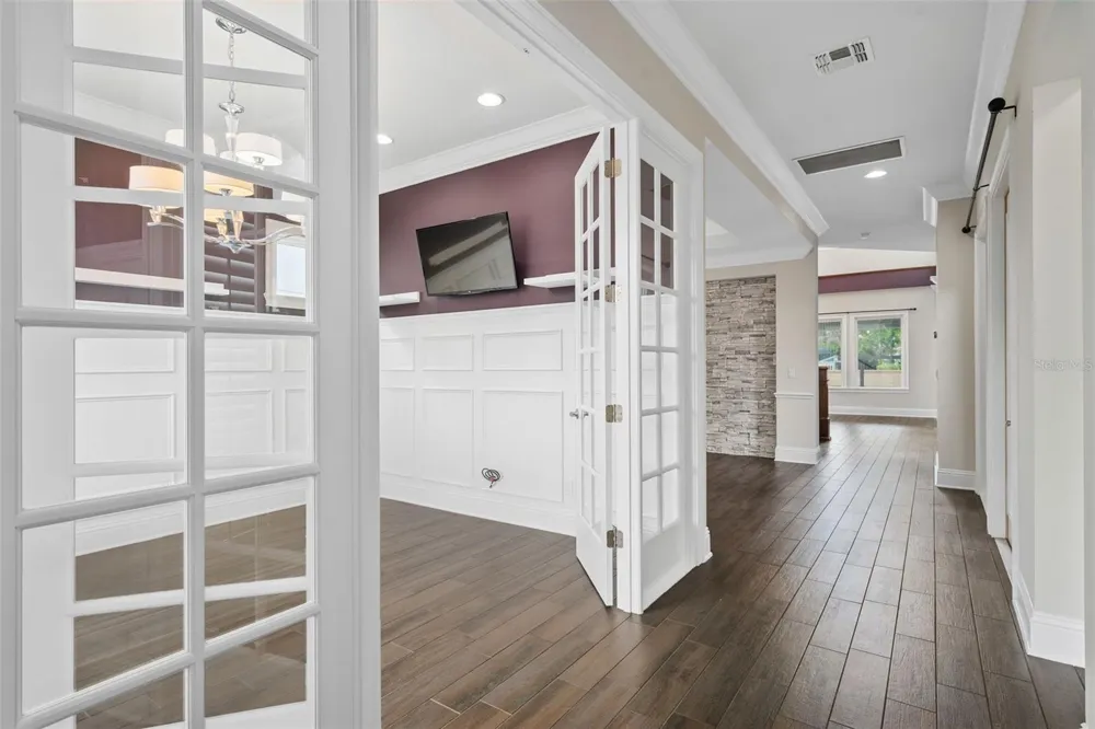 9462 BECKER COURT Orlando, FL 32827