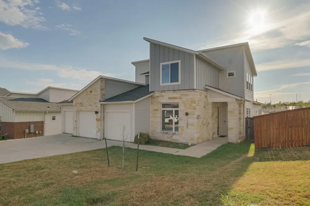 11308 Charger Way Manor, TX 78653