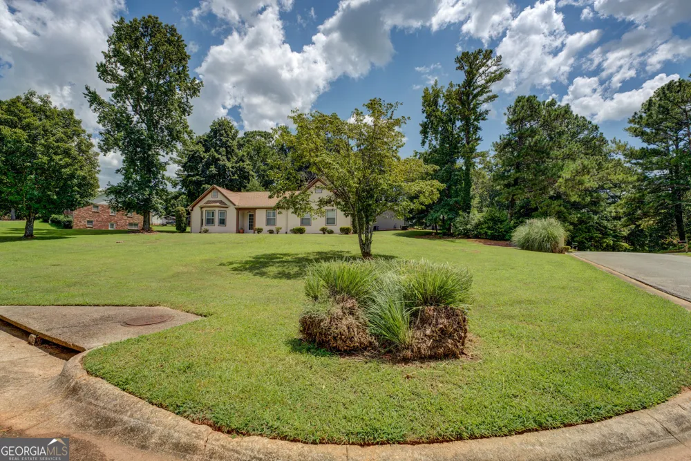 4938 Lake Forest DR Conyers, GA 30094