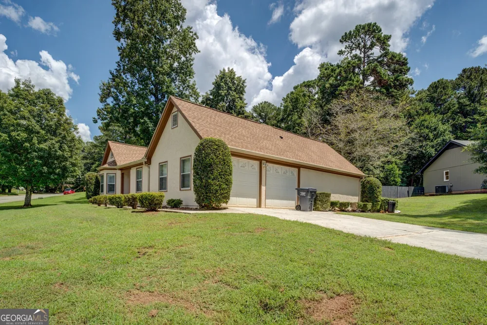 4938 Lake Forest DR Conyers, GA 30094