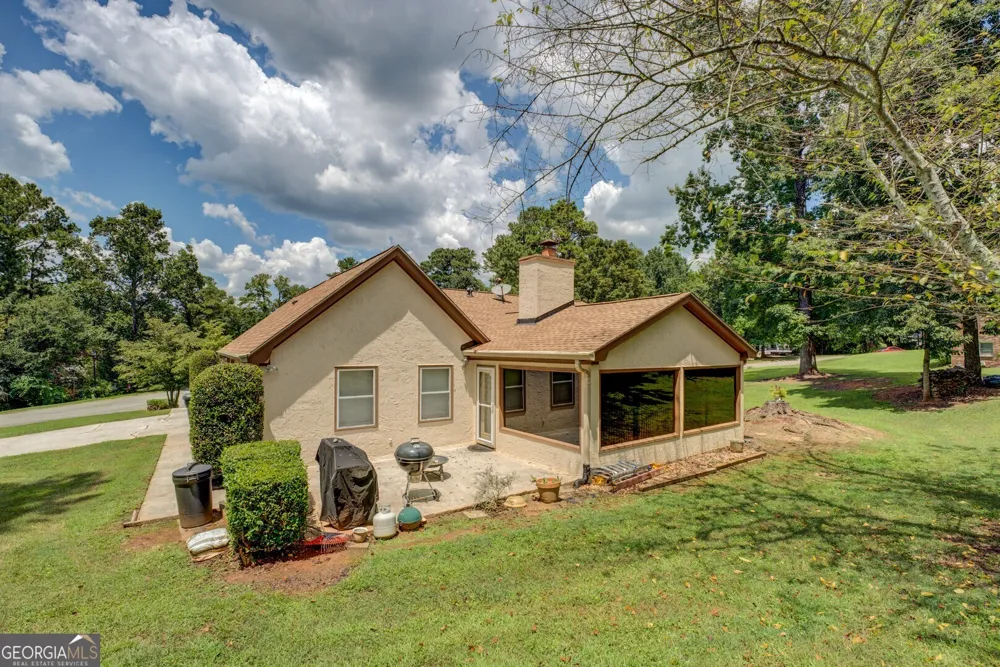 4938 Lake Forest DR Conyers, GA 30094