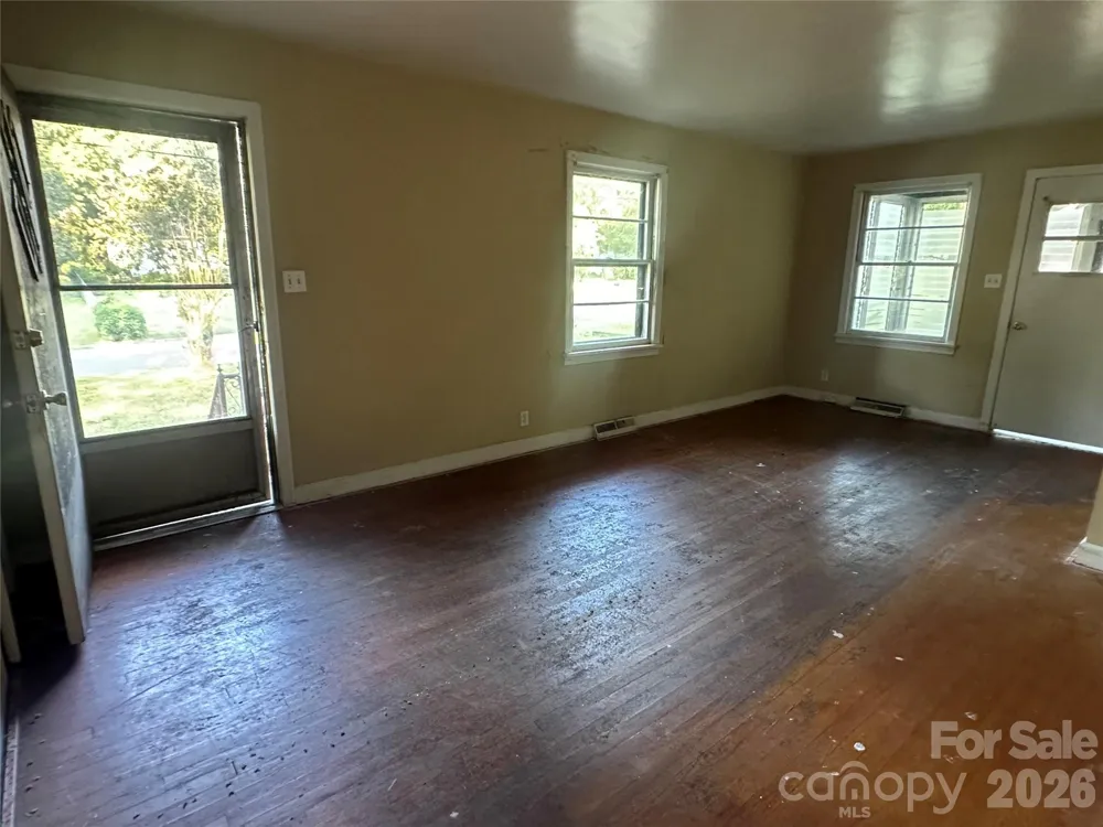 235 S Milford Drive Salisbury, NC 28144