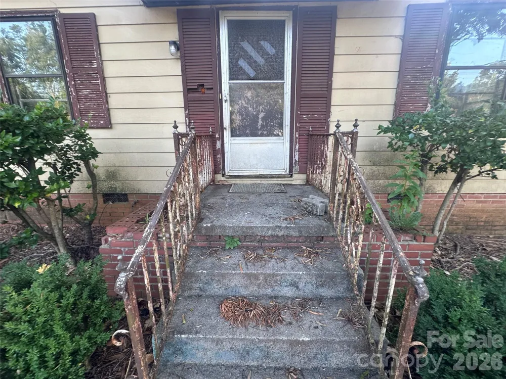 235 S Milford Drive Salisbury, NC 28144