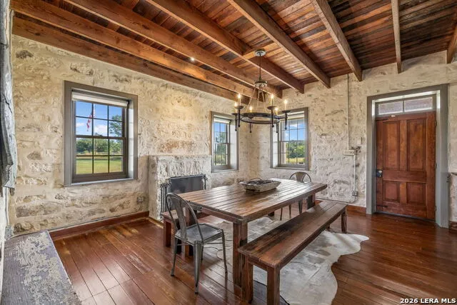 2007 County Road 271 Rio Medina, TX 78066