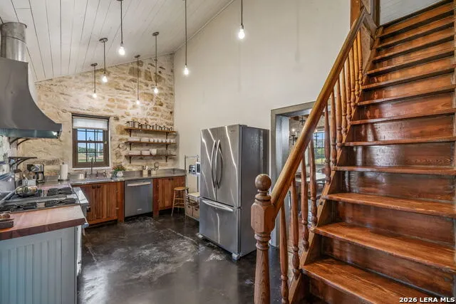 2007 County Road 271 Rio Medina, TX 78066