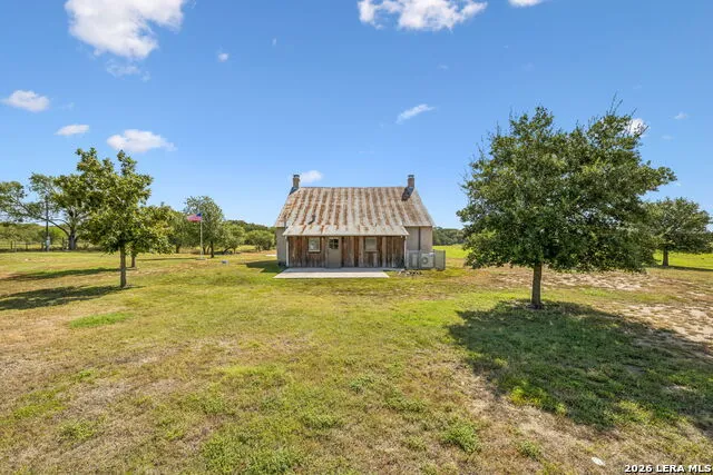 2007 County Road 271 Rio Medina, TX 78066