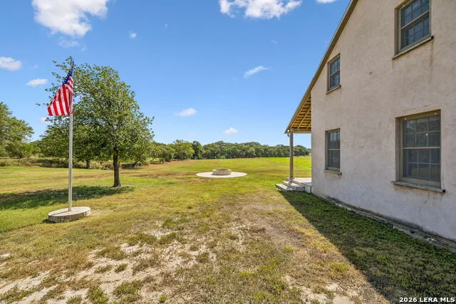 2007 County Road 271 Rio Medina, TX 78066