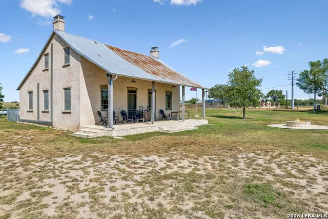 2007 County Road 271 Rio Medina, TX 78066