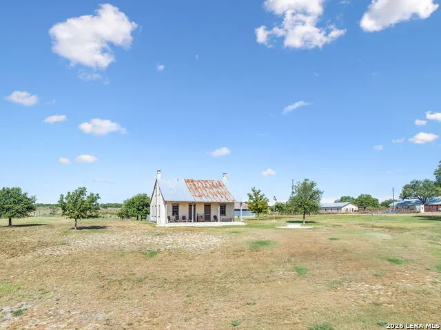 2007 County Road 271 Rio Medina, TX 78066