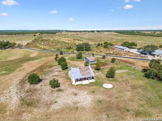 2007 County Road 271 Rio Medina, TX 78066