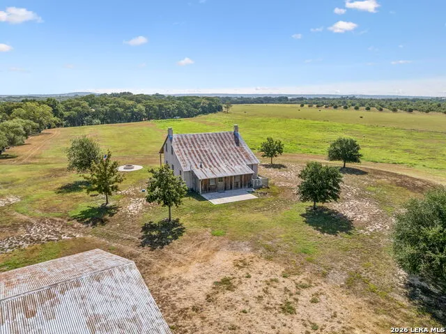 2007 County Road 271 Rio Medina, TX 78066