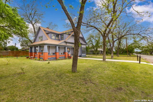 1102 S College St. Brady, TX 76825