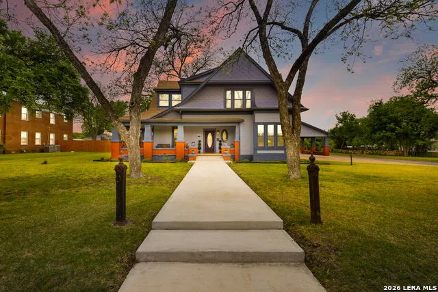 1102 S College St. Brady, TX 76825